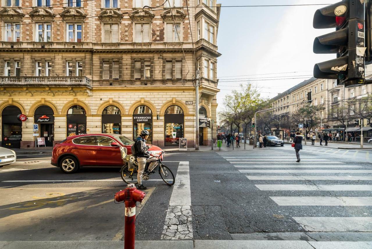 Hello Downtown Apartment - Movie Budapest Eksteriør billede